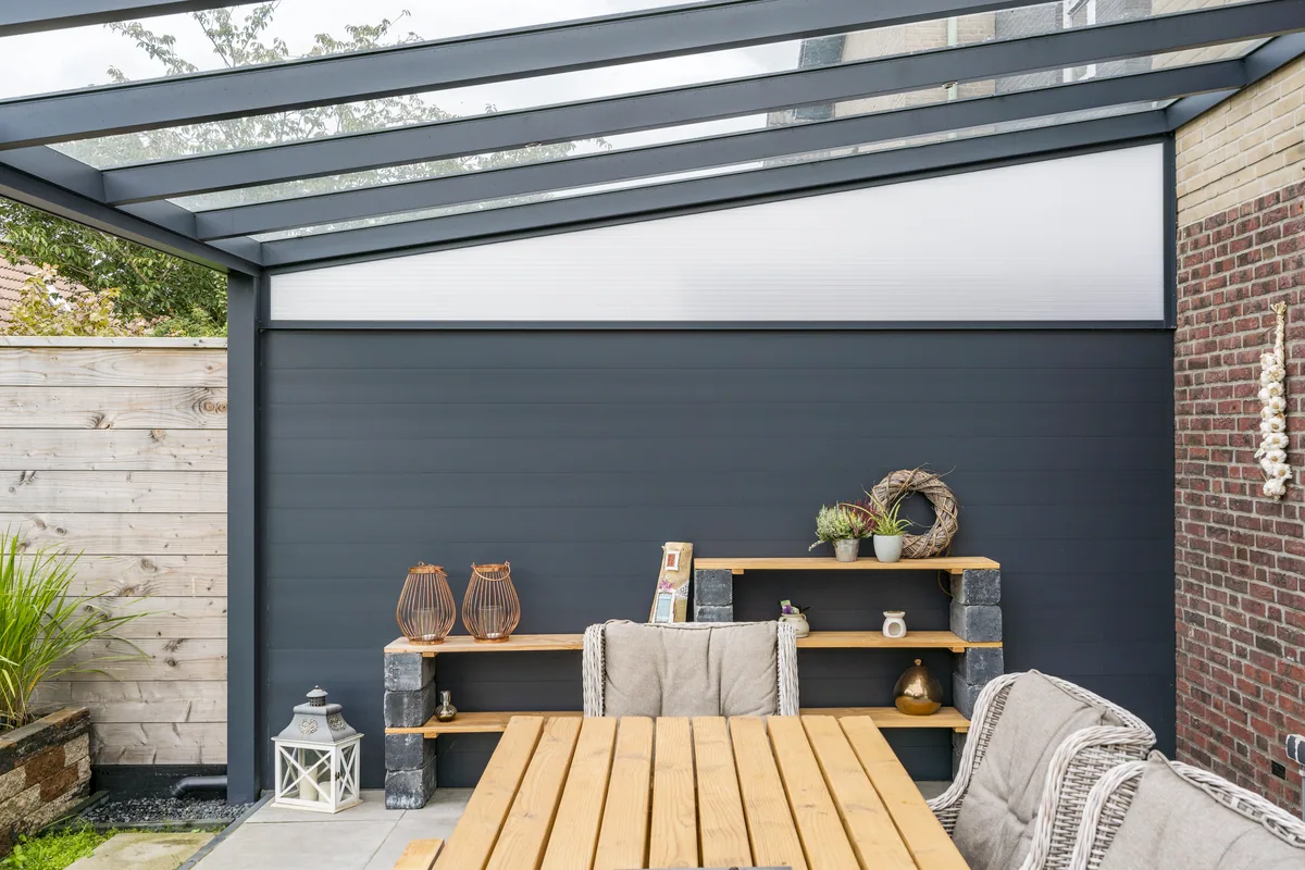 Grillo aluminium louvred side panels fitted to a veranda