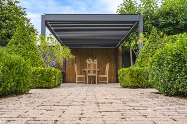 Pinela Aluminium Pergola Motorised Louvred Pergola - Image 3