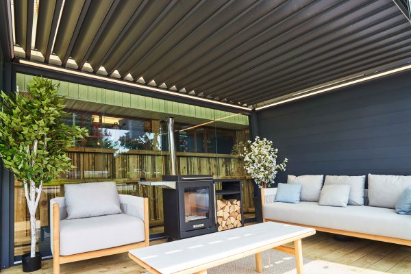 Pinela Aluminium Pergola Motorised Louvred Pergola - Image 20